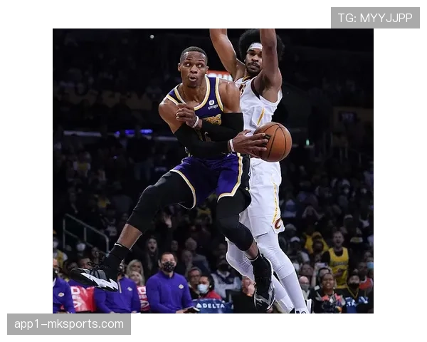 VAR裁判奥利弗判罚纪录分析 上赛季仅一次关键失误