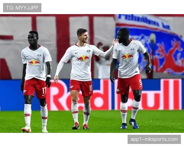 莱比锡斯图加特同积53分 欧冠区最后两个席位争夺白热化 莱比锡斯图加特同积53分 欧冠区最后两个席位争夺白热化